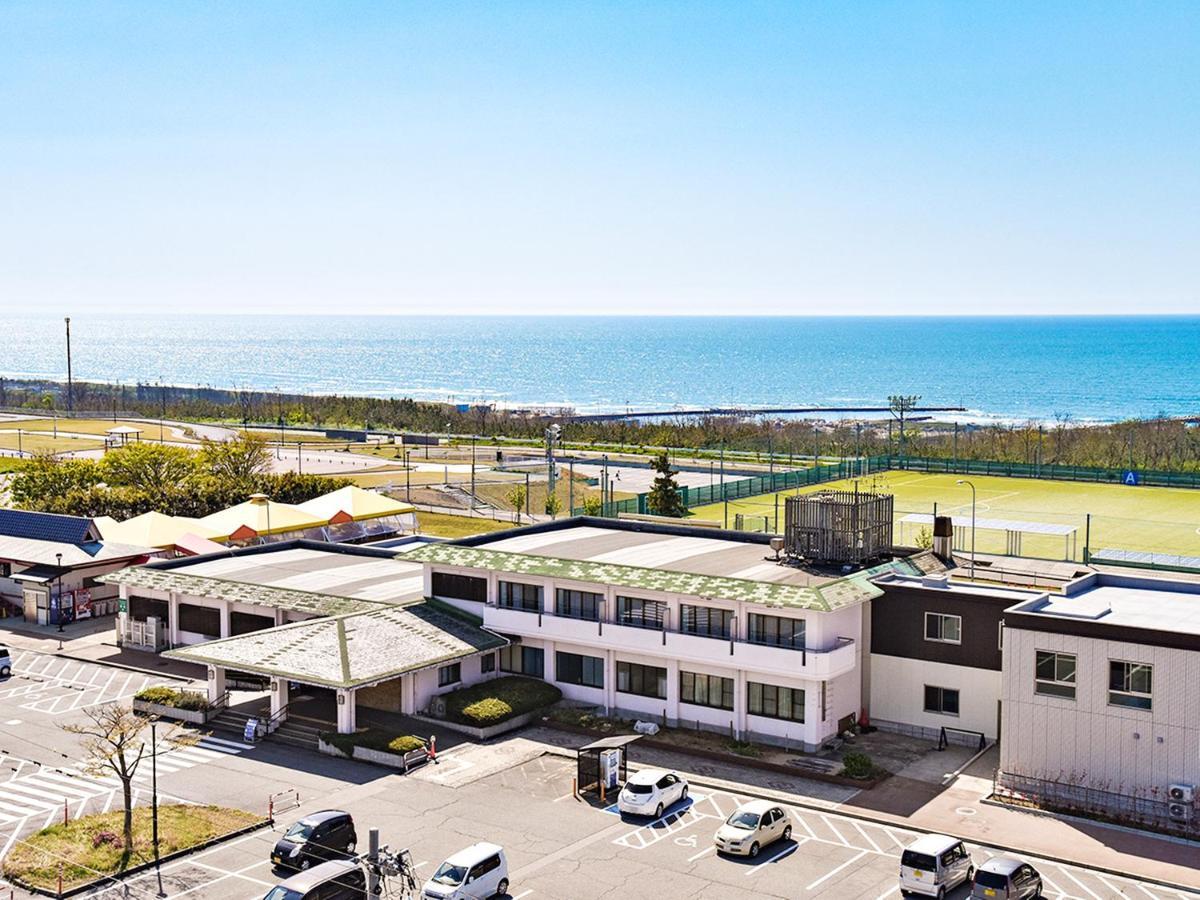 Uchinadamachi Cycling Terminal Hotel Exterior photo